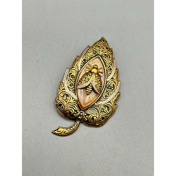 Vintage Spanish Toledo Ware Leaf Brooch Bug Intricate Details Damascene Style - Picture 2 of 5